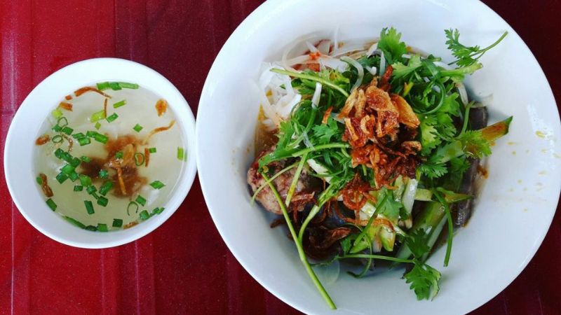 Bánh canh khô Cô Tuyết