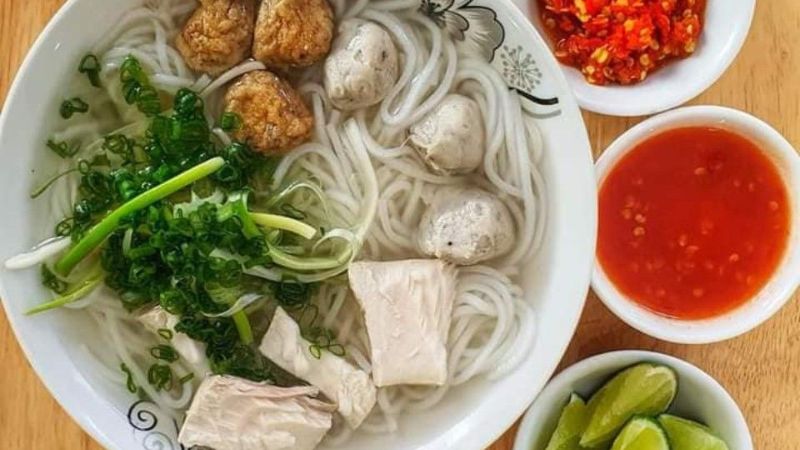 Bánh Canh Bà Thừa Nha Trang