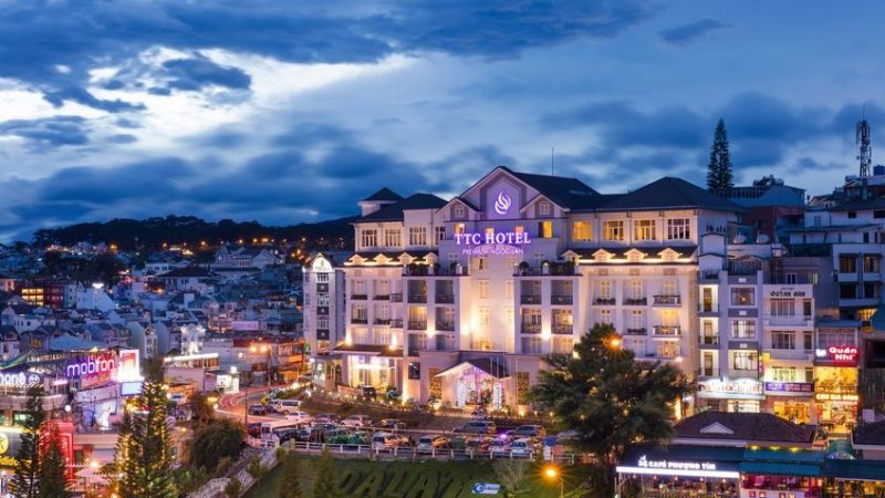 Khách sạn Đà Lạt gần chợ TTC Hotel Premium Ngọc Lan