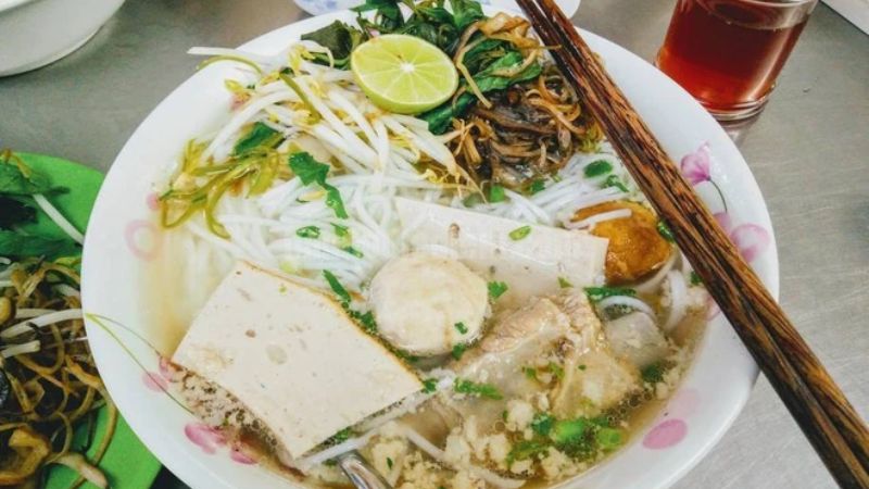 Bún mọc Thành Mai - Quán ăn Chợ bến thành ngon nhất