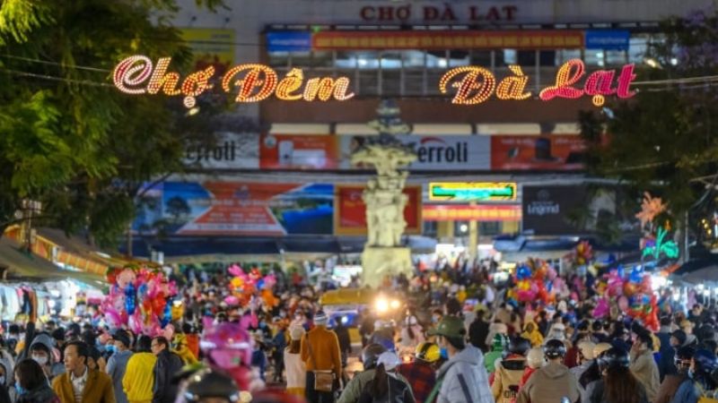 Da Lat night market (Chợ đêm Đà Lạt cực hot)