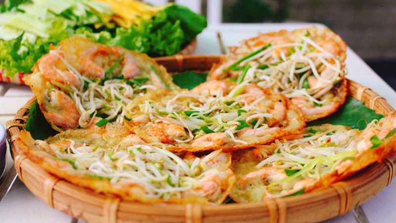 Miếng bánh xèo thơm ngon