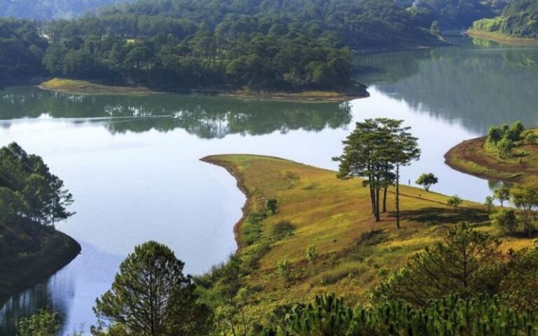 Khám phá Hồ Tuyền Lâm Đà Lạt - Địa điểm du lịch cực chill