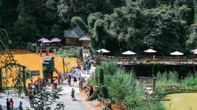 Khu du lịch Hoa Sơn Điền Trang Đà Lạt