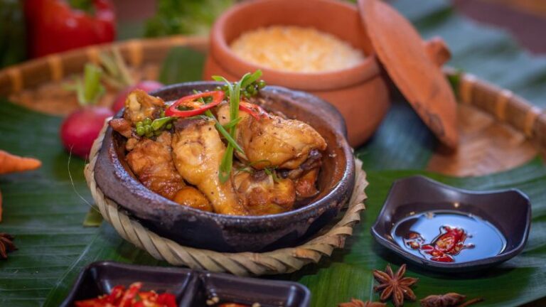 nhà hàng cơm niêu Fresh Đà Lạt