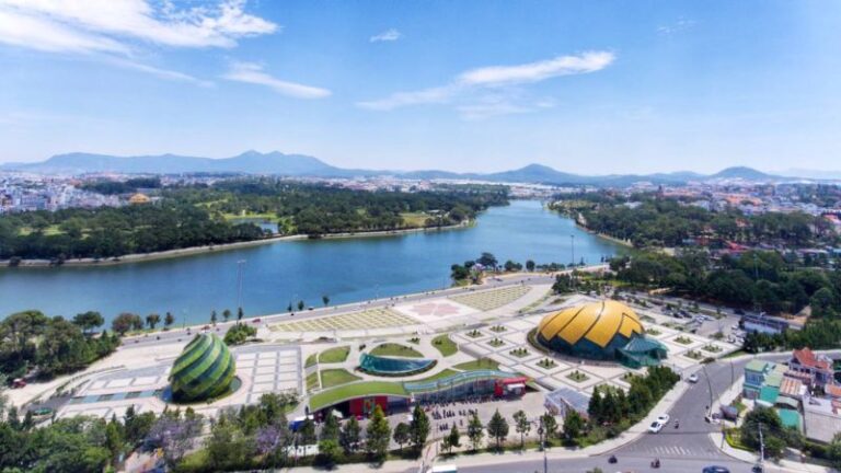 Quảng Trường Lâm Viên Đà Lạt