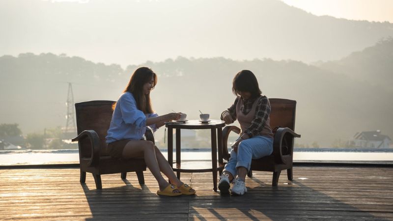 Một tách cà phê và chiêm ngưỡng cảnh quan tuyệt vời tại cafe Bình Minh ơi