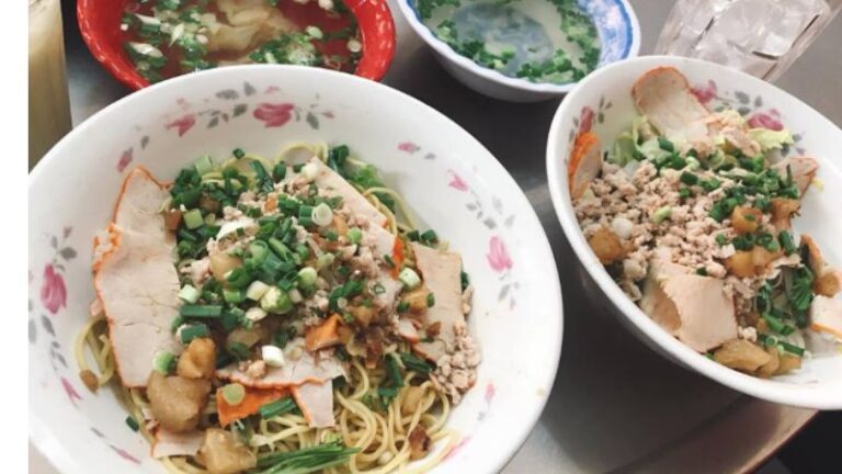 Tiệm Mì Tàu Cao