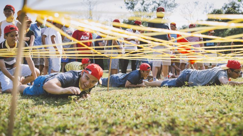 Tổ chức chơi Teambuilding