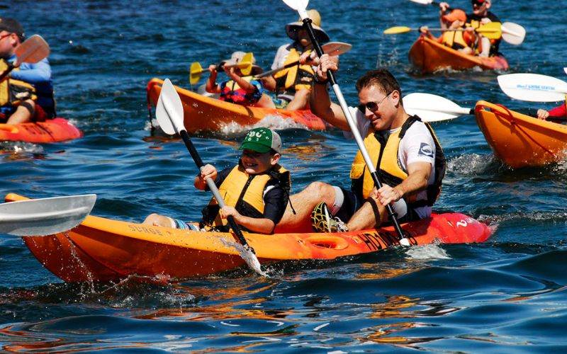 Chèo thuyền Kayak tại bãi Ông Lang Phú Quốc