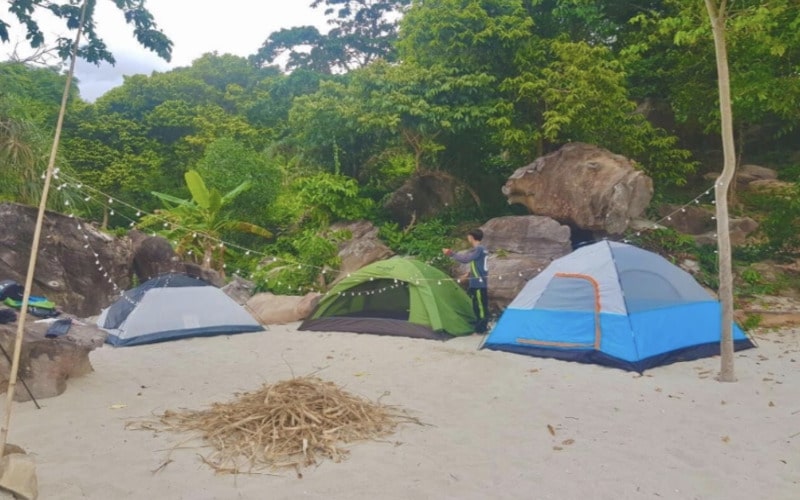 Picnic, cắm trại ngay tại bãi biển ở Hòn Một Phú Quốc 