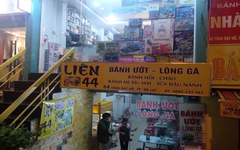 Quán Liên bánh ướt lòng gà đặc trưng tại Đà Lạt