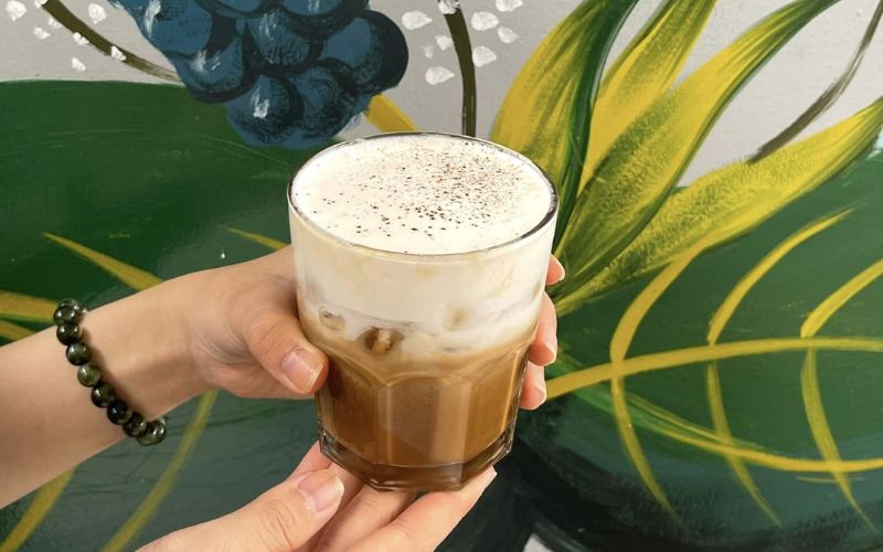 Đánh giá của khách hàng về trải nghiệm tại Nhà Lồng Coffee