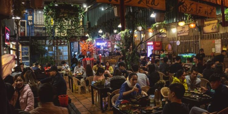 Quán xưa Đà Lạt - Thiên đường cho tín đồ mê lẩu nướng thơm ngon