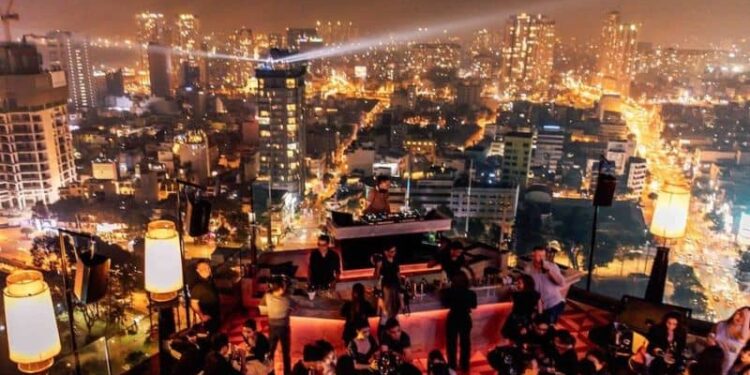 Review 6th Floor Bar: Niềm vui khi đêm về tại Đà Lạt 5 6th Floor Bar