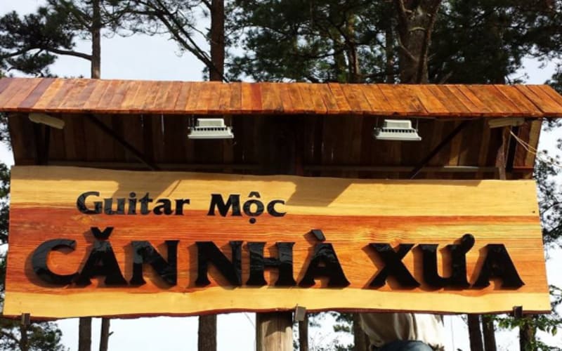 Cafe guitar mộc căn nhà xưa điểm đến chữa lành