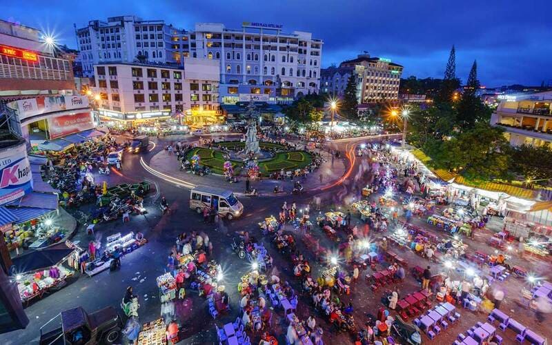 Check in những điểm chính tại chợ Đà Lạt về đêm