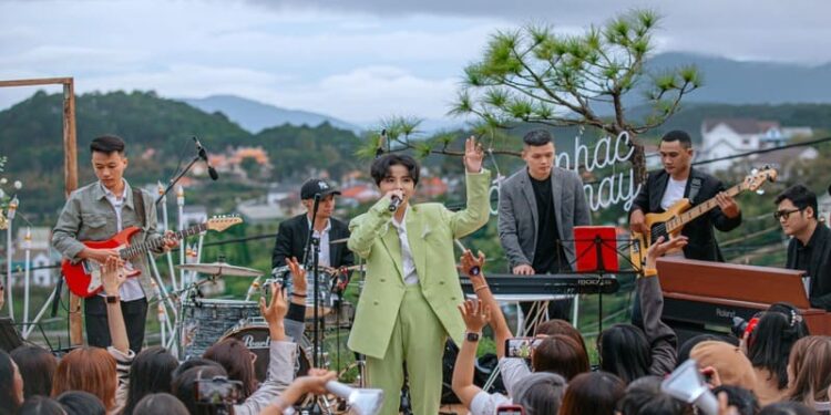 Mây Lang Thang Acoustic