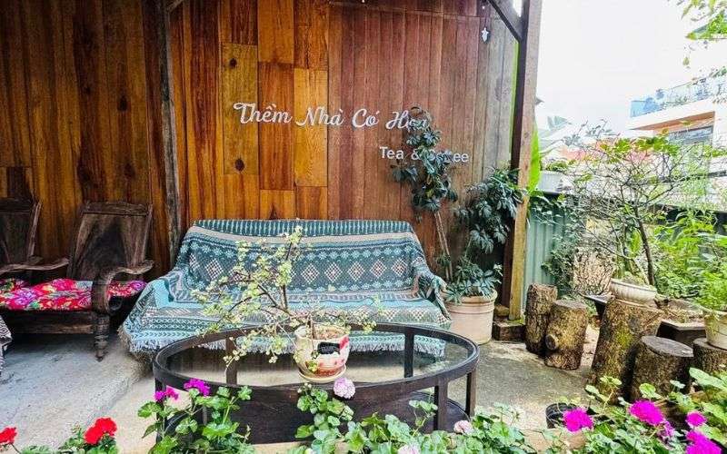 Giới thiệu chung về quán cafe Thềm Nhà Có Hoa Đà Lạt