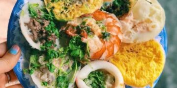 Bài đánh giá bánh căn hải sản Đà Lạt