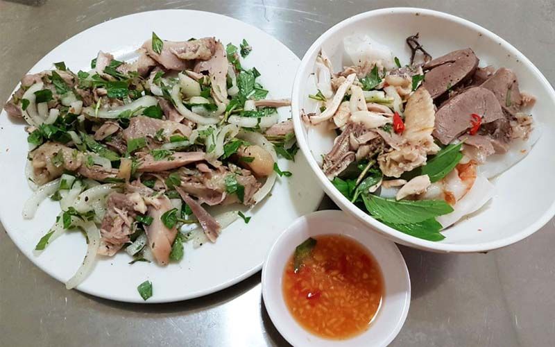 Bánh ướt lòng gà SYM ở Đường Tăng Bạt Hổ