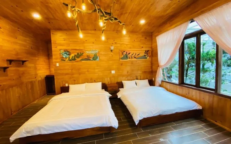 Căn phòng trong Berry Valley Homestay Đà Lạt ấm áp và thoáng mát