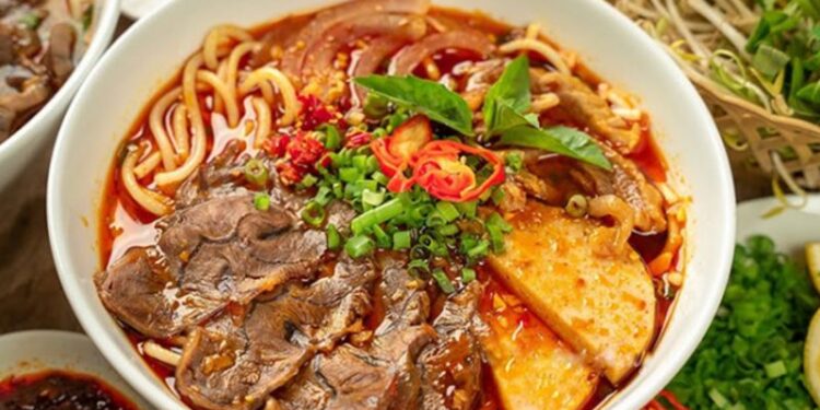 Bài đánh giá quán bún bò Hà Đà Lạt