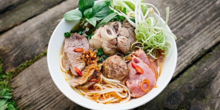 Bún bò Loan Đà Lạt - Quán ăn ngon chất lượng nhất Đà Lạt 6 Bài đánh giá bùn bò Loan Đà Lạt