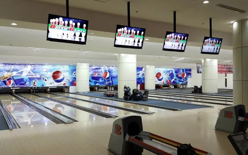 Chơi bowling TPHCM tại Powerbowl - Parkson Lê Thánh Tôn