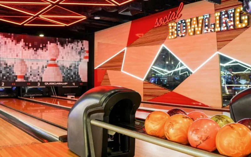 Parkson Cantavil - Sân chơi bowling TPHCM hiện đại, sang trọng