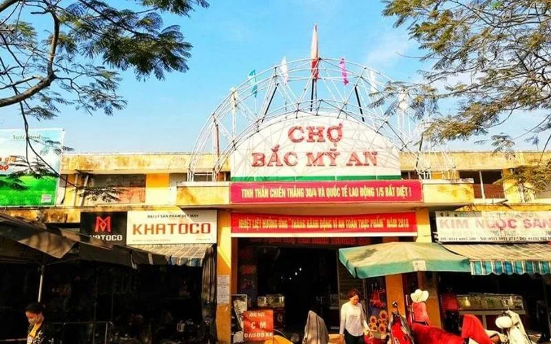 Chợ Bắc Mỹ An có đầy đủ thứ hàng hóa bạn cần