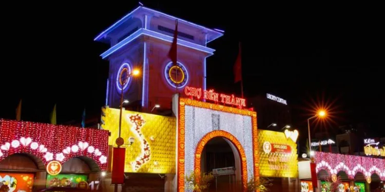 Cảm nhận nhịp sống thành phố cùng chợ đêm Sài Gòn