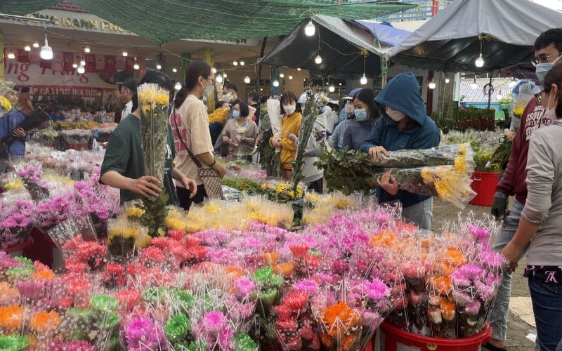 Các điểm du lịch tại khu chợ đêm Hồ Thị Kỷ