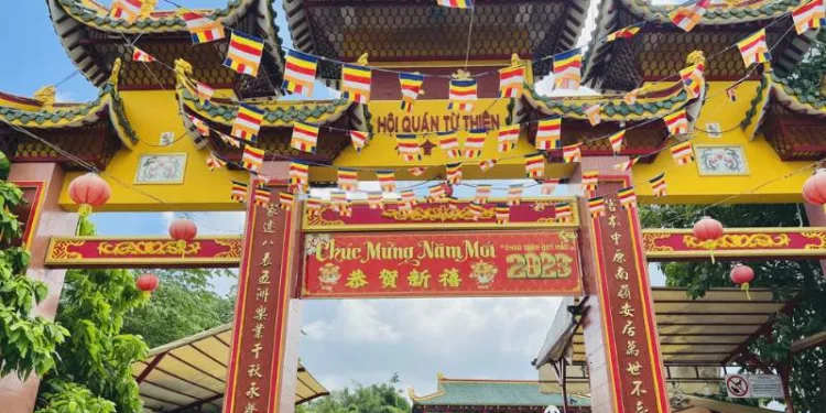 Khám phá chùa Sùng Chính Sài Gòn