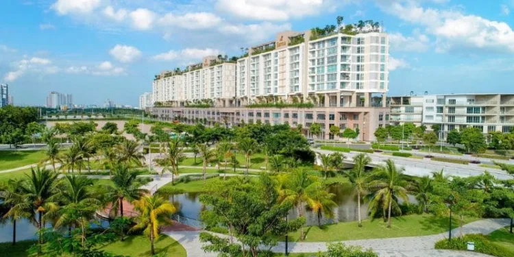 Dạo chơi và hóng gió tại công viên Sala