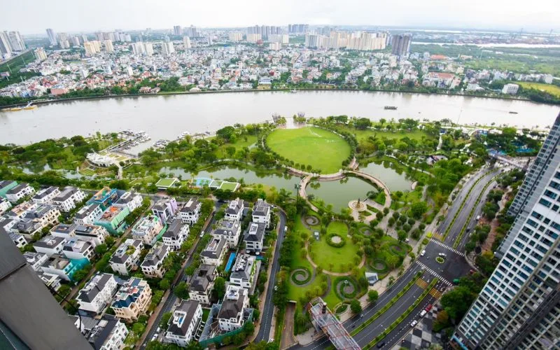 Công viên Vinhomes Central Park là không gian xanh lý tưởng giữa lòng thành phố nhộn nhịp