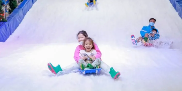 Top 35 địa điểm vui chơi Sài Gòn hot rần rần, cười banh nóc