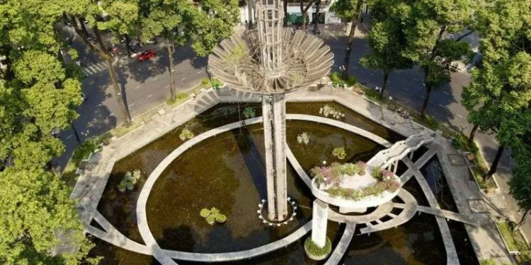 Hồ Con Rùa Sài Gòn: Điểm tụ tập, ăn uống hot nhất hiện nay 5 Hồ Con Rùa có gì vui?