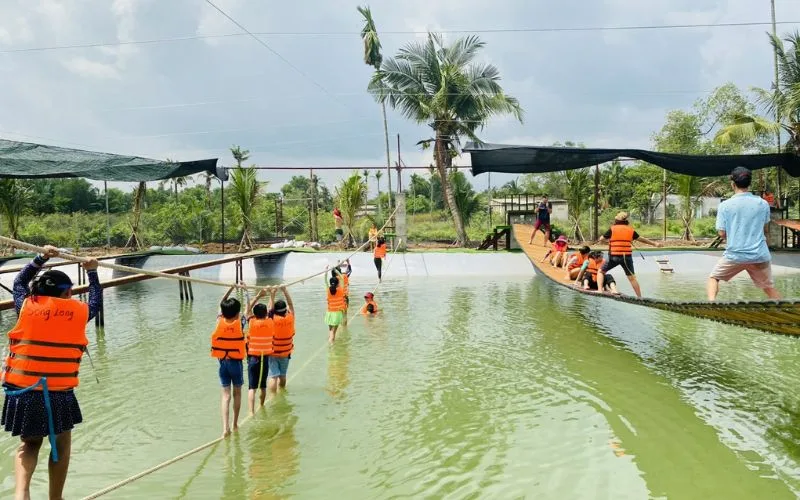 Trải nghiệm hoạt động vui chơi tại khu du lịch