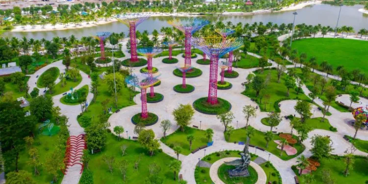 Lập team khám phá 11 khu vui chơi Quận 9 cười banh nóc 