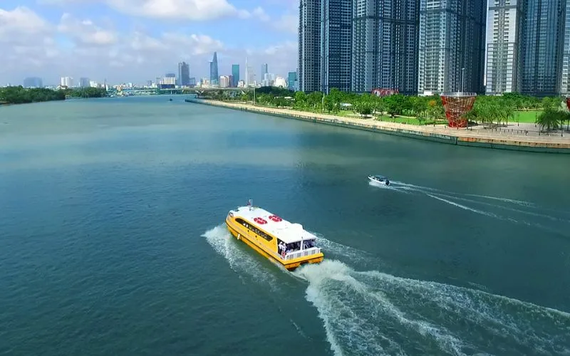 Water Bus Sài Gòn là một loại hình du lịch mới lạ và đầy hấp dẫn