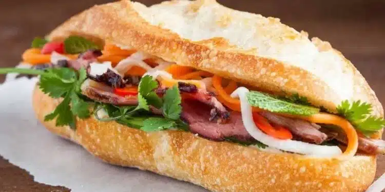 Bánh mì Sài Gòn, món ngon mang hương vị đặc trưng ẩm thực Việt 11 Các quán bánh mì Sài Gòn ngon nổi tiếng dành cho bạn