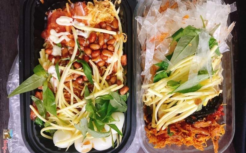 Bánh tráng trộn Sài Gòn – lựa chọn hoàn hảo cho dân mê ăn vặt