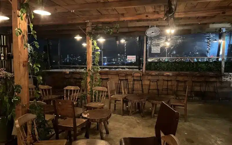 Thương Rooftop mang đến một không gian thư giãn và yên tĩnh