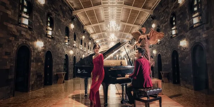 Check in cháy máy tại các phim trường sang xịn mịn tại Sài Gòn