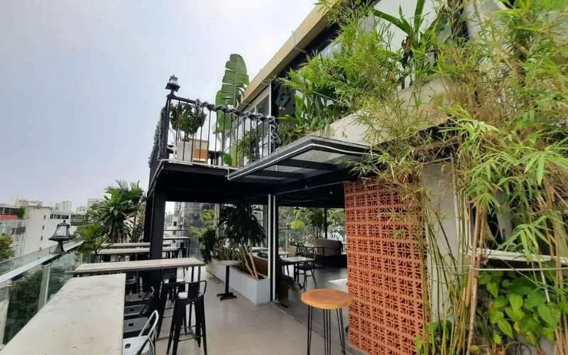 Sargon Rooftop Coffee là điểm dừng chân lý sau một ngày bận rộn