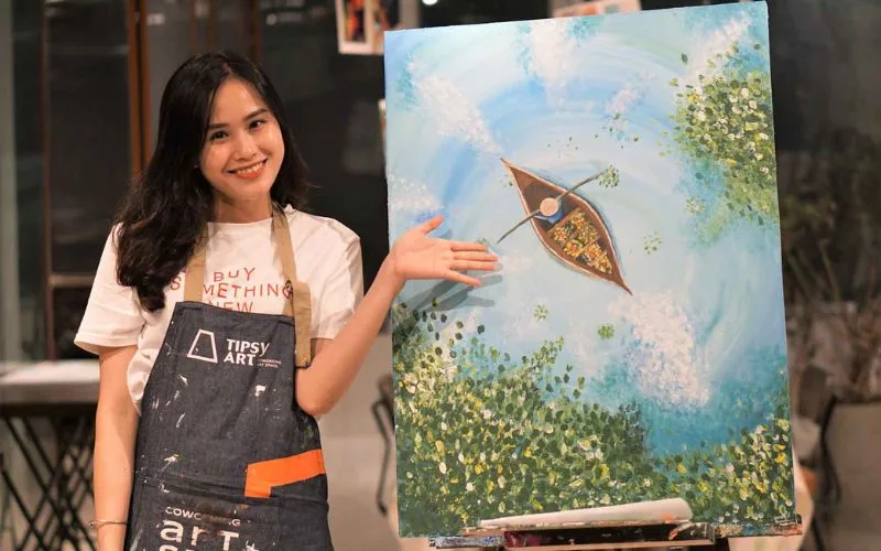 Bạn có thể tham khảo các buổi học vẽ tranh tại Tipsy Art