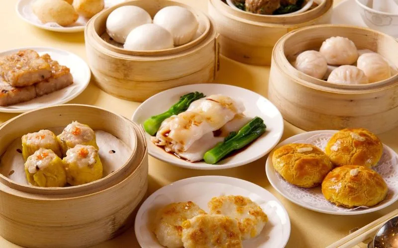 Dim Sum là món ăn quen thuộc với hương vị đặc trưng của người Hoa