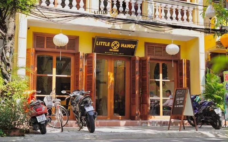 Little HaNoi Egg Coffee mang đến vẻ đẹp hoài niệm