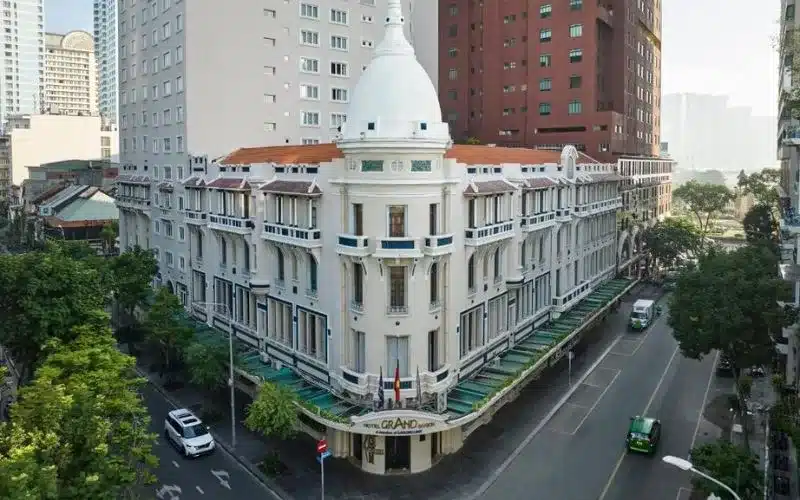 Grand Hotel - Khách sạn nổi tiếng ở Sài Gòn ngay Quận 1